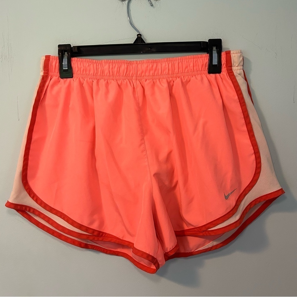 Nike Dri-Fit White & Peach Athletic Shorts Size XL